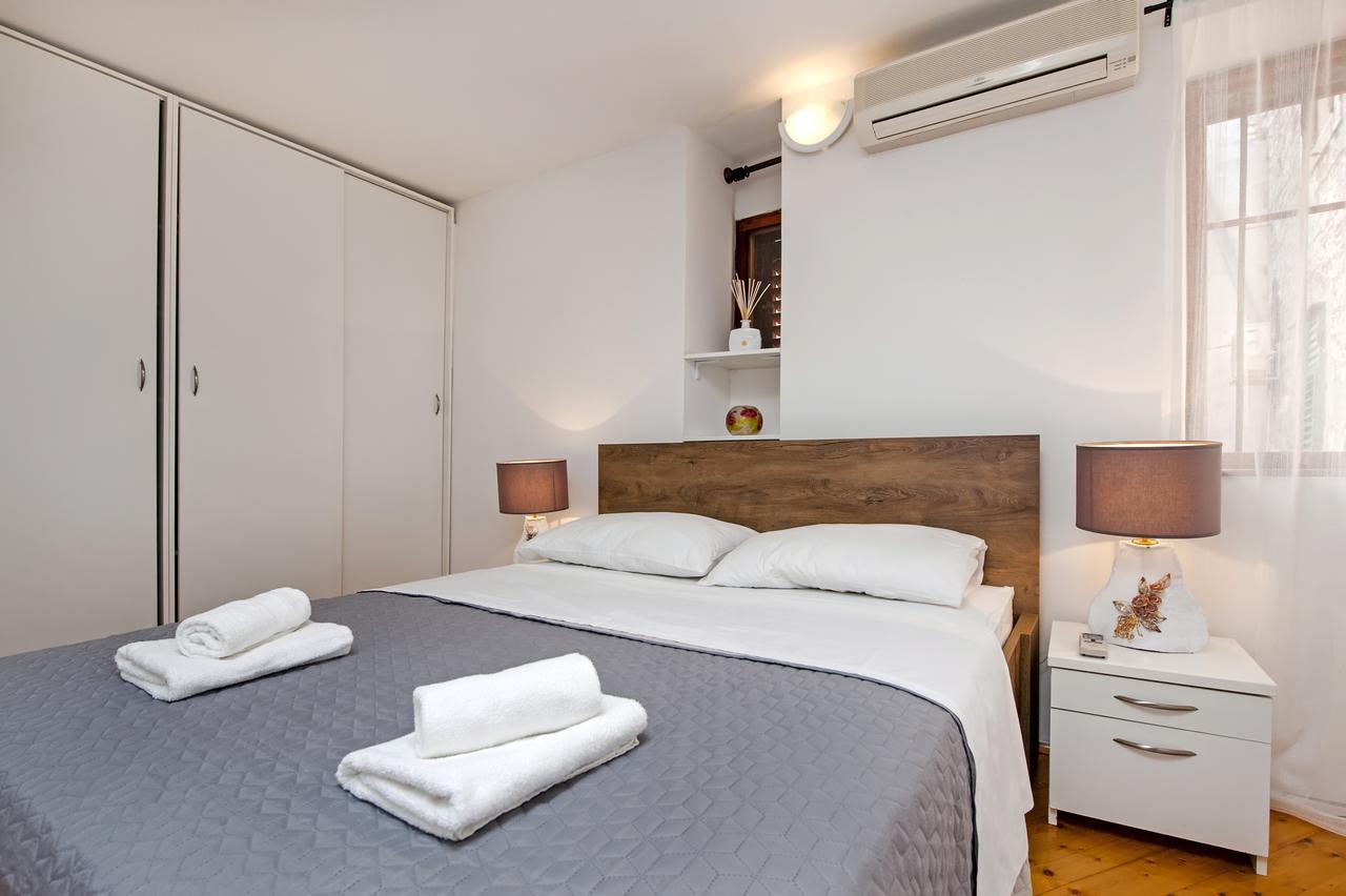 Apartment Marconi Rovinj Exterior photo